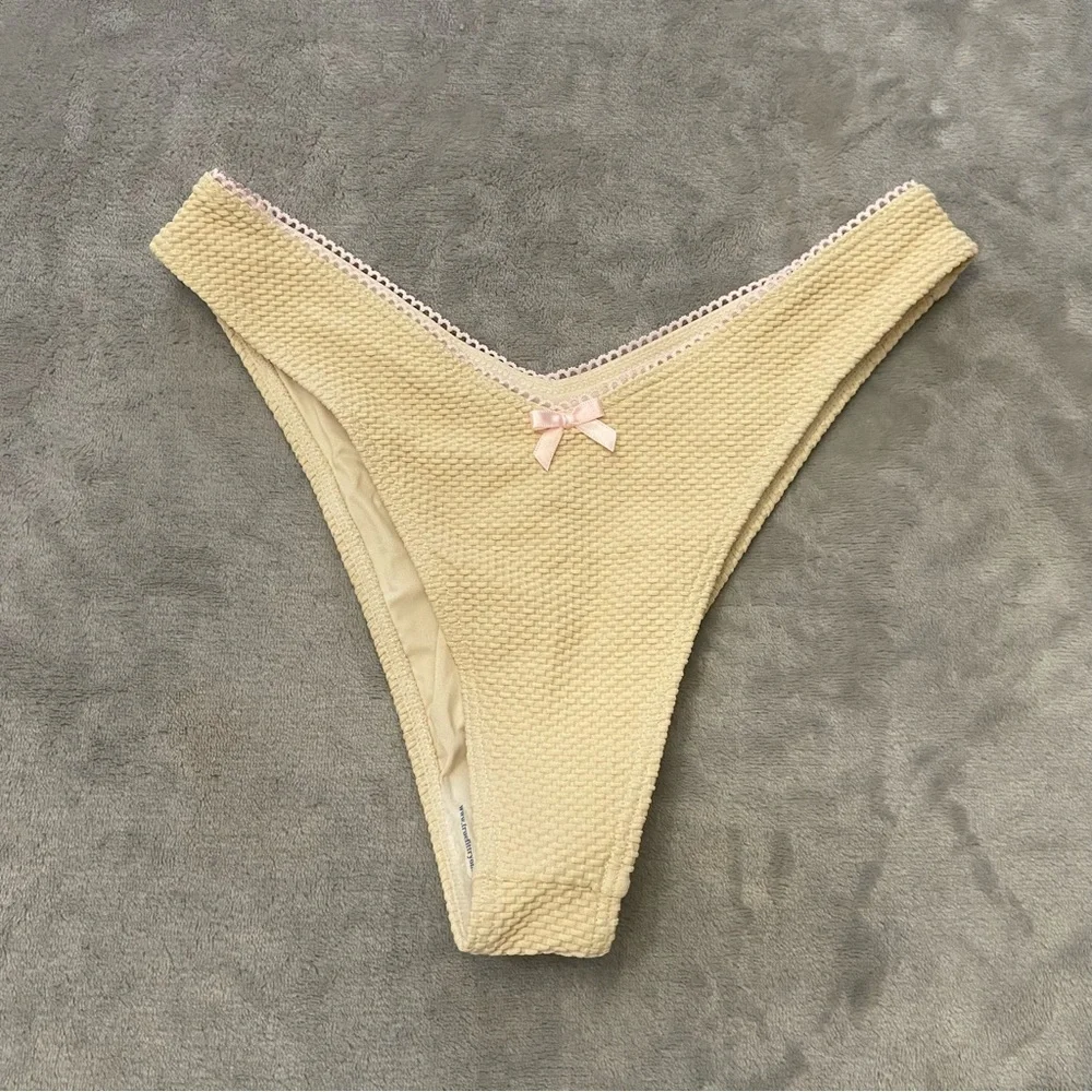 New! Frankie’s Bikinis Enzo thermal bikini bottom 24132